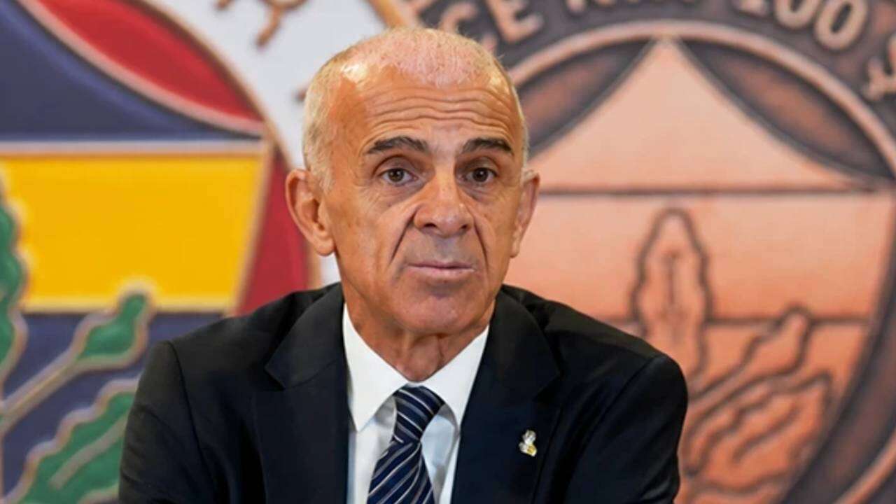 Fenerbahçe'de Aziz Yıldırım'dan Lukaku kararı: İmzası daha kurumamıştı, fişi çekildi! 5